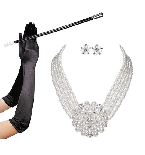 Women'S Accessories In The 1950S - Audrey Hepburn Colazione a Tiffanys anni