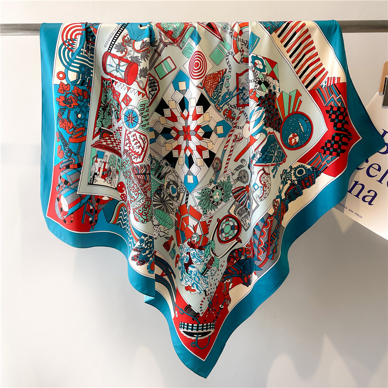 Nuova Sciarpa Quadrata in Seta - Silk Scarf Square recensione e prezzo