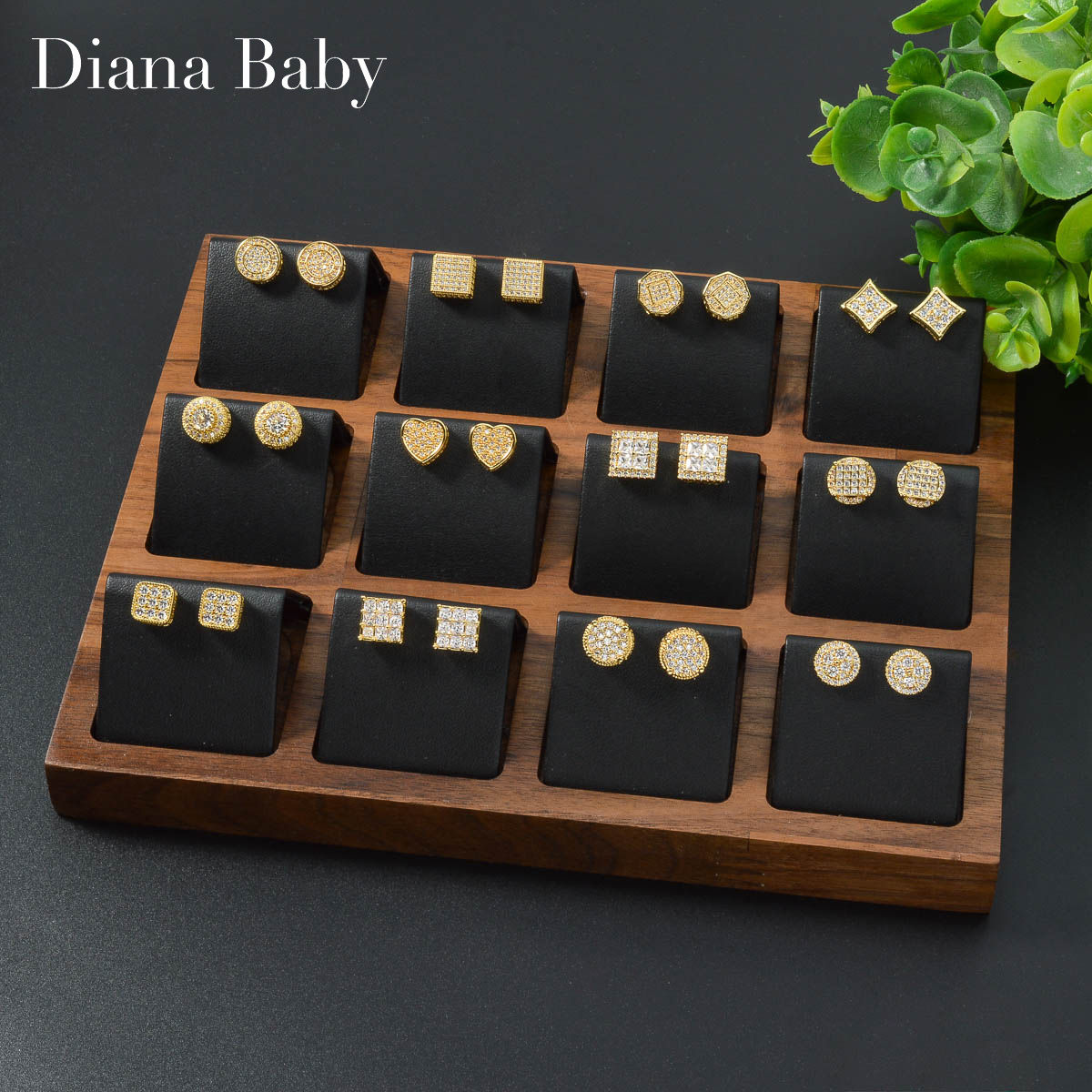 Diana Baby Orecchini color oro - Women Accessories Dubai recensione e prezzo